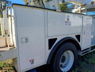 2017 IHC 4300 4x2 Diesel 2007 Terex TC-55MH Bucket Truck