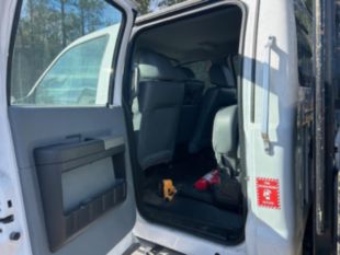 2016 Ford F-750 4x2 Hi-Rail Service Truck