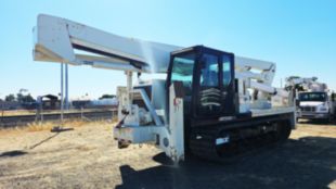 2020 Morooka MST2500VDL Versalift VST-9000-I Track Bucket