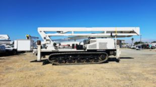 2020 Morooka MST2500VDL Versalift VST-9000-I Track Bucket