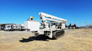 2020 Morooka MST2500VDL Versalift VST-9000-I Track Bucket