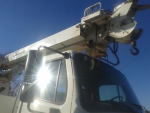 2017 Freightliner M2 Diesel 4x4 Terex Commander 4047 Digger Derrick Truck