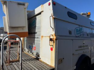 2006 Ford F-450 Gas Powered 4x2 Armlift Bucket Truck