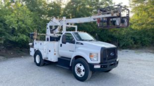 2019 Ford F-750 4x2 Versalift VTP-40-NE Cable Placer