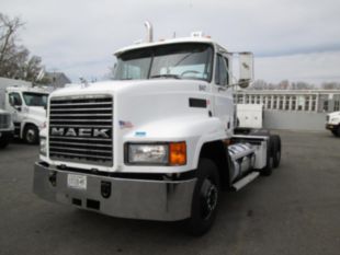 2003 Mack CH613 Diesel 6x4 Day Cab Tractor