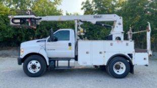 2019 Ford F-750 4x2 Versalift VTP-40-NE Cable Placer