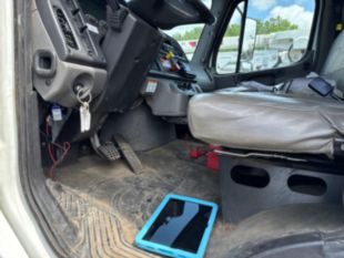 2016 Freightliner M2 Diesel 4x4 Terex Commander 4047 Digger Derrick Truck