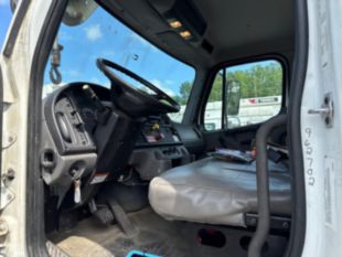 2017 Freightliner M2 Diesel 4x4 Terex Commander 4047 Digger Derrick Truck