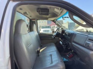 2006 Ford F-450 Gas Powered 4x2 Armlift Bucket Truck