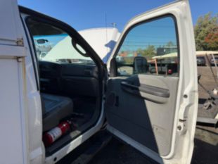 2006 Ford F-450 Gas Powered 4x2 Armlift Bucket Truck