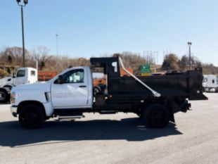 2022 Chevrolet 6500 4x2 10' Load King Dump Truck
