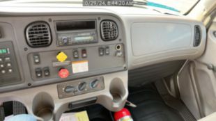 2016 Freightliner M2106 6x6 Daycab Tractor