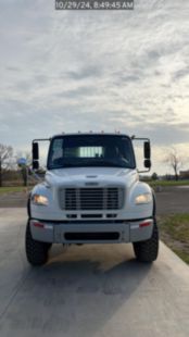 2016 Freightliner M2106 6x6 Daycab Tractor