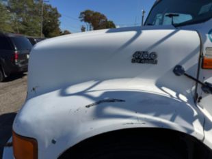 1998 Int'l 4700 Flat Bed Truck