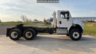 2016 Freightliner M2106 6x6 Daycab Tractor