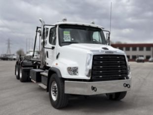 Freightliner 114SD 6x4 Galbreath U5-OR-174 Roll-Off Truck