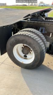 2016 Freightliner M2106 6x6 Daycab Tractor