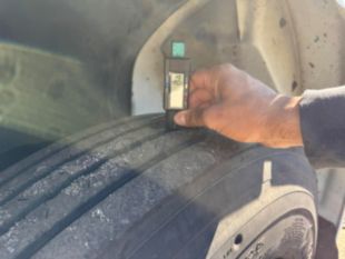 1998 Int'l 4700 Flat Bed Truck