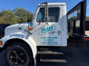 1998 Int'l 4700 Flat Bed Truck