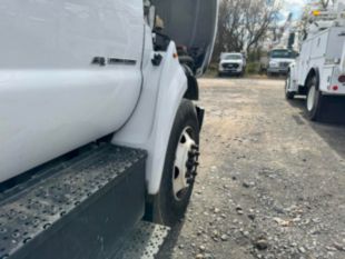 Versalift VTP-40-NE Cable Placer on 2019 Ford F750 4x2