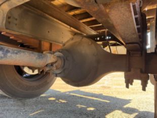 1998 Int'l 4700 Flat Bed Truck