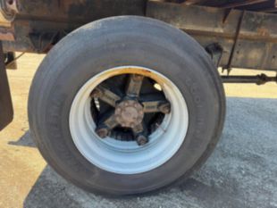 1998 Int'l 4700 Flat Bed Truck