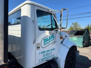 1998 Int'l 4700 Flat Bed Truck