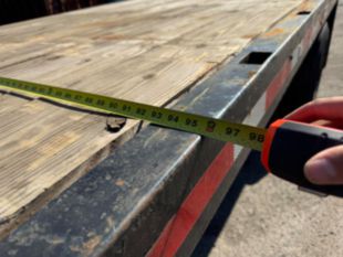 1998 Int'l 4700 Flat Bed Truck