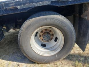 2021 Ford F-350 Powerstroke Diesel 4x2 Flat Bed Truck