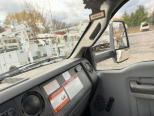 Versalift VTP-40-NE Cable Placer on 2019 Ford F750 4x2