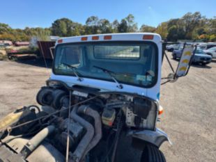 1998 Int'l 4700 Flat Bed Truck