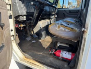 1998 Int'l 4700 Flat Bed Truck