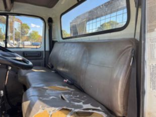 1998 Int'l 4700 Flat Bed Truck