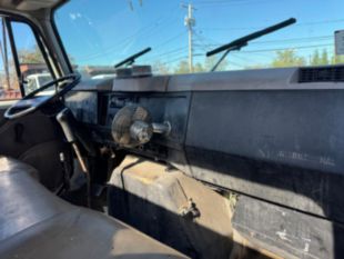 1998 Int'l 4700 Flat Bed Truck