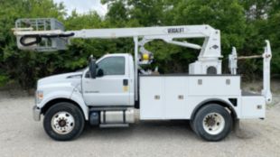 2018 Ford F-750 4x2 Versalift VTP-40-NE Cable Placer