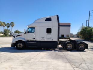 2023 Peterbilt 579 80" Ultraloft Sleeper Truck