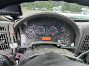 2019 Int'l 7300 4x4 Terex Commander 4047 Digger Derrick Truck