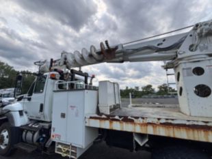 2019 Int'l 7300 4x4 Terex Commander 4047 Digger Derrick Truck