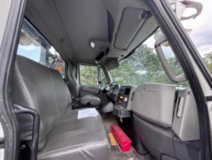 2019 Int'l 7300 4x4 Terex Commander 4047 Digger Derrick Truck