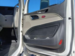 2023 Peterbilt 579 80" Ultraloft Sleeper Truck