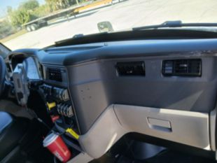 2023 Peterbilt 579 80" Ultraloft Sleeper Truck