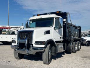 2025 Volvo VHD 8x4 17' 6" Load King Dump Truck