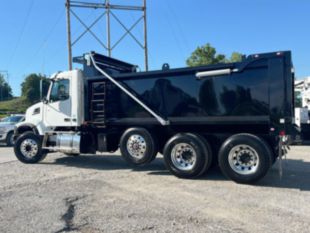 2025 Volvo VHD 8x4 17' 6" Load King Dump Truck