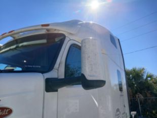 2023 Peterbilt 579 80" Ultraloft Sleeper Truck