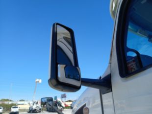 2023 Peterbilt 579 80" Ultraloft Sleeper Truck