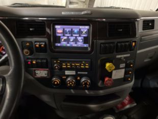 2015 Peterbilt 567 8x4 Elliott 45127 Boom Truck