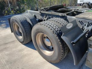 2023 Peterbilt 579 80" Ultraloft Sleeper Truck