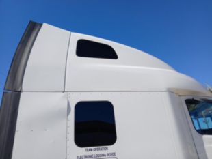 2023 Peterbilt 579 80" Ultraloft Sleeper Truck
