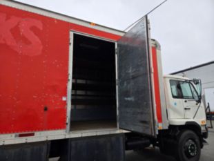 2000 UD 300 Diesel 4x2 Box Truck