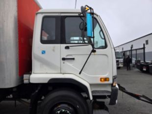 2000 UD 300 Diesel 4x2 Box Truck